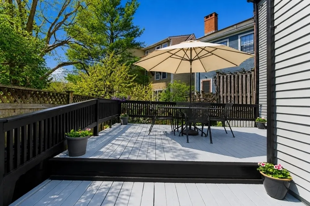 18 Putnam St, Boston, MA 02129