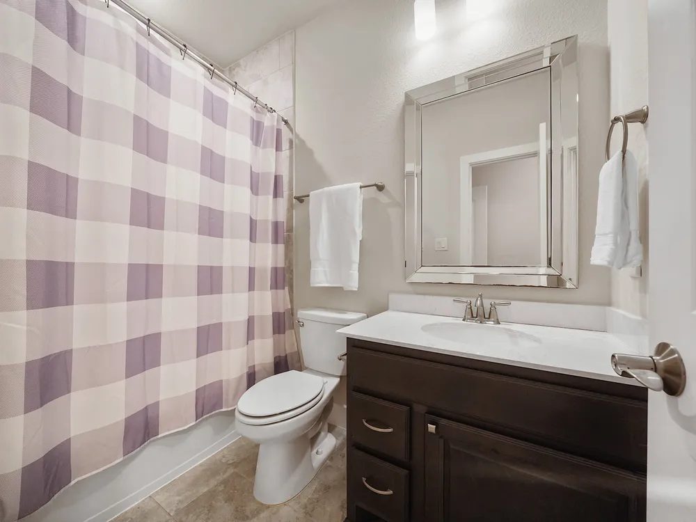 11 Kimberling Ct, Tomball, TX 77375