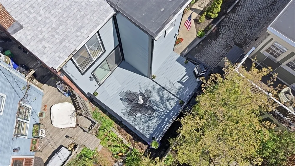 18 Putnam St, Boston, MA 02129