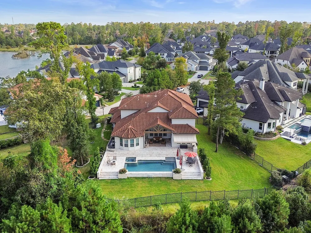 11 Kimberling Ct, Tomball, TX 77375