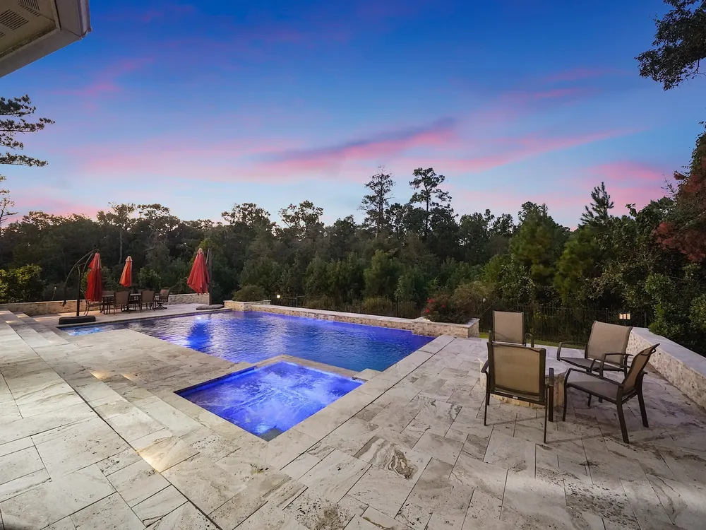 11 Kimberling Ct, Tomball, TX 77375