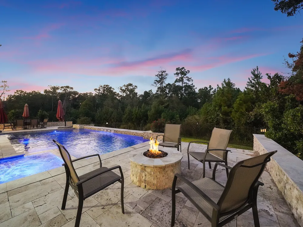 11 Kimberling Ct, Tomball, TX 77375