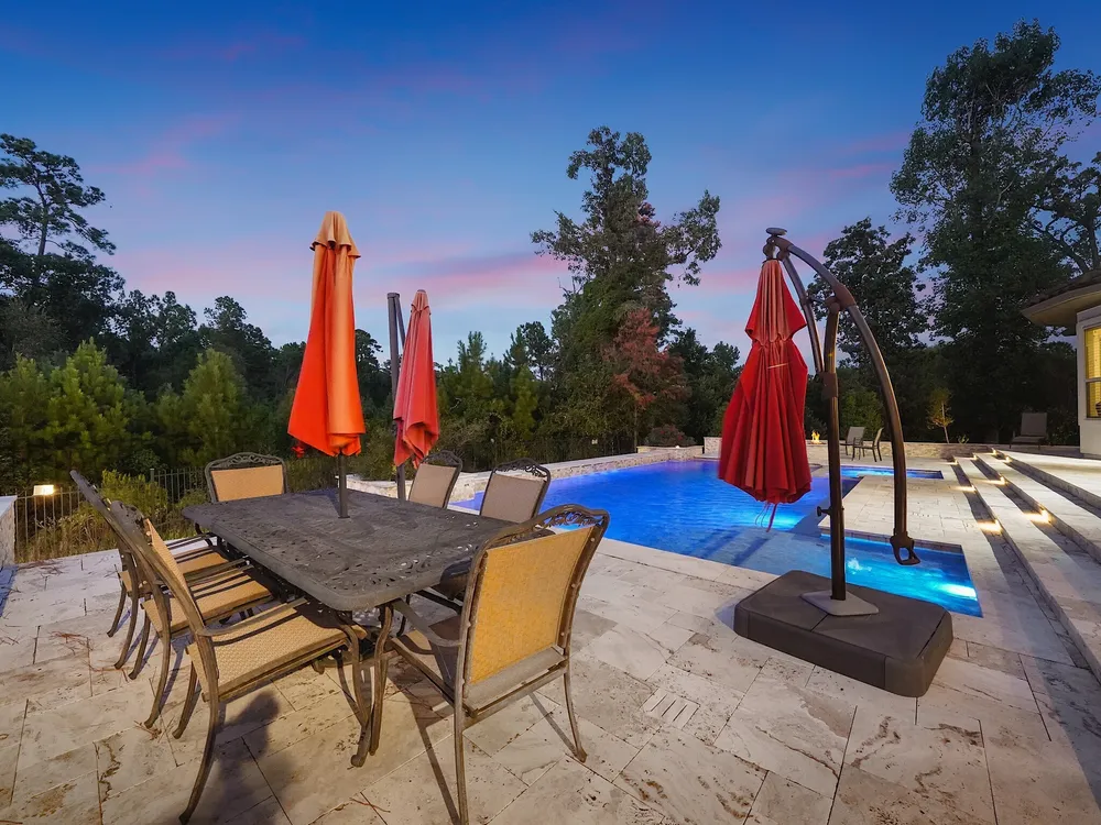 11 Kimberling Ct, Tomball, TX 77375