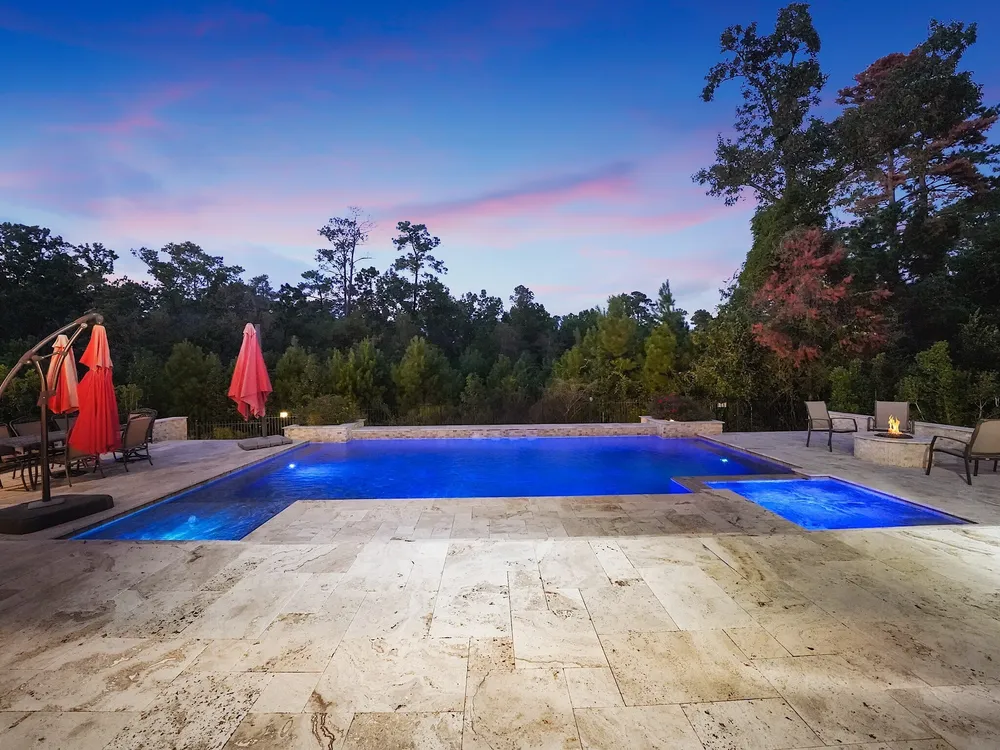 11 Kimberling Ct, Tomball, TX 77375