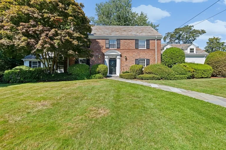 443 Chestnut St, Newton, MA 02468