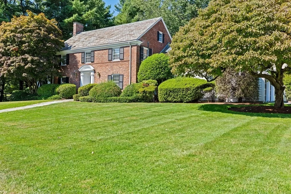 443 Chestnut St, Newton, MA 02468