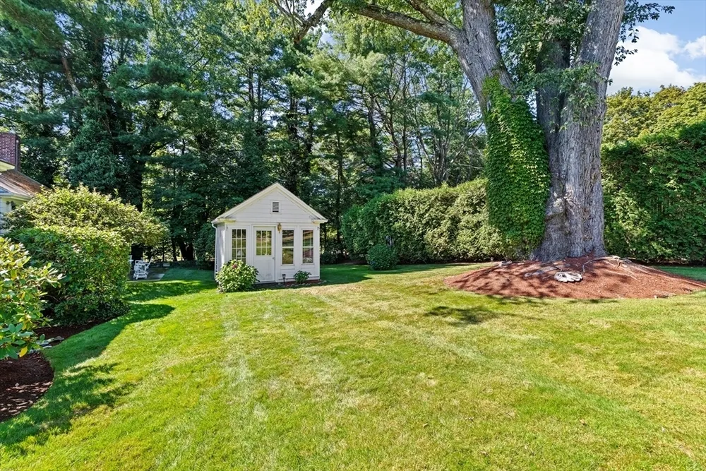 443 Chestnut St, Newton, MA 02468