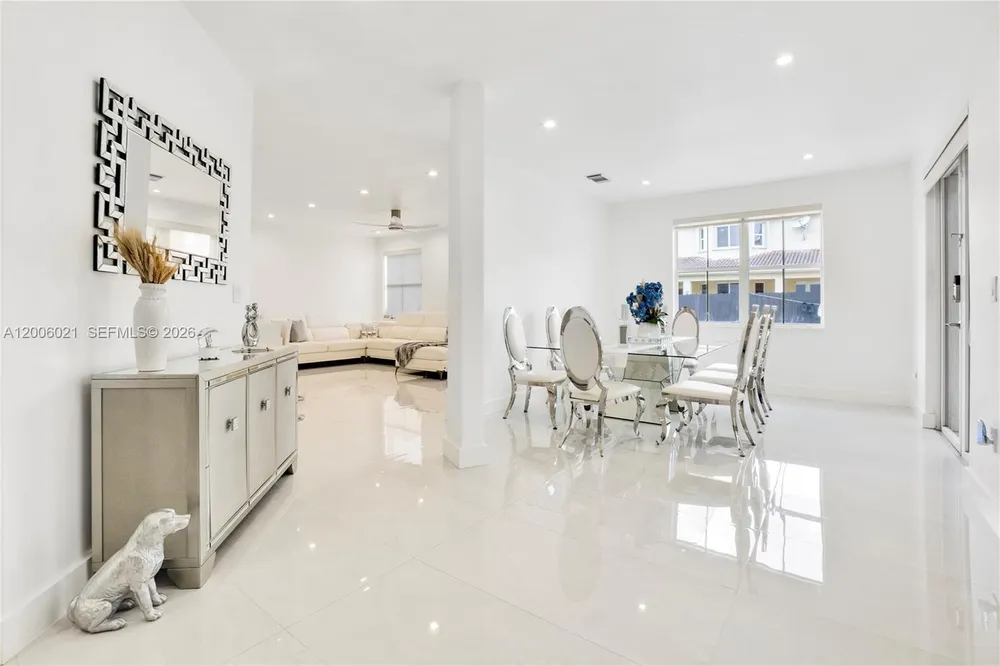 16621 SW 58th Terrace, Miami, FL 33193