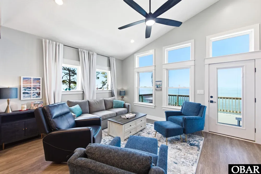 120 Sir Walter Raleigh Dr, Kill Devil Hills, NC 27948-9104