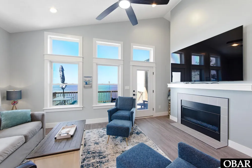120 Sir Walter Raleigh Dr, Kill Devil Hills, NC 27948-9104