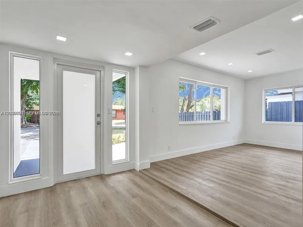 1609 NW 7th Terrace, Fort Lauderdale, FL 33311-5533