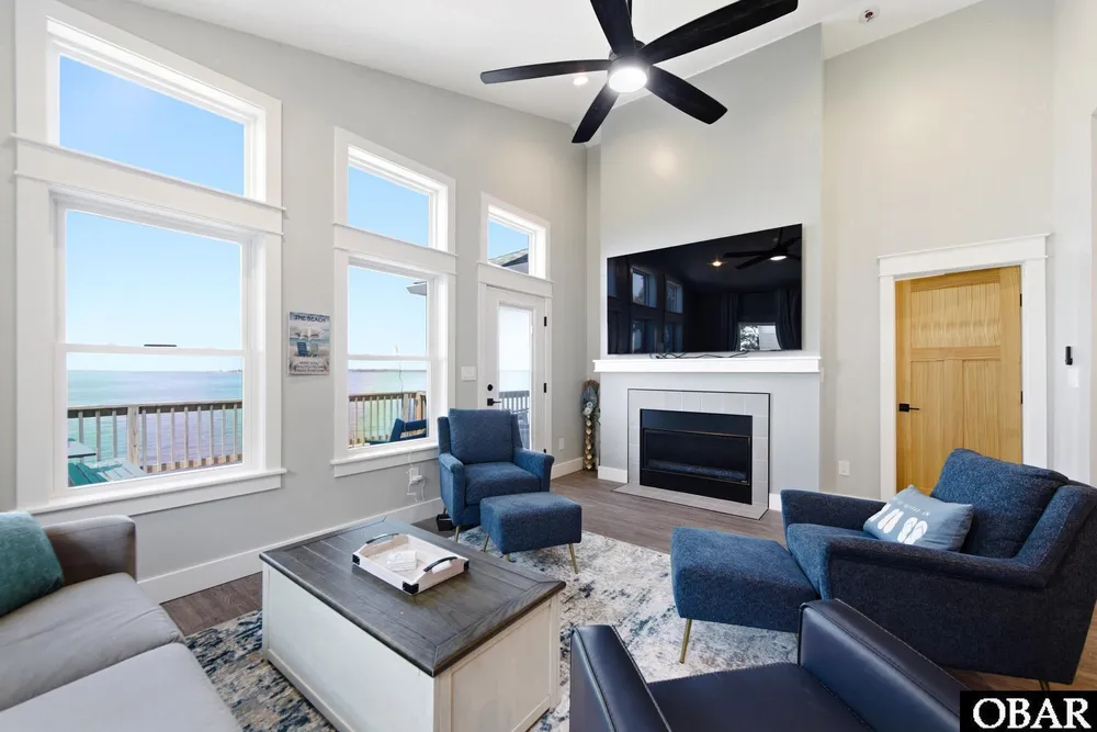 120 Sir Walter Raleigh Dr, Kill Devil Hills, NC 27948-9104