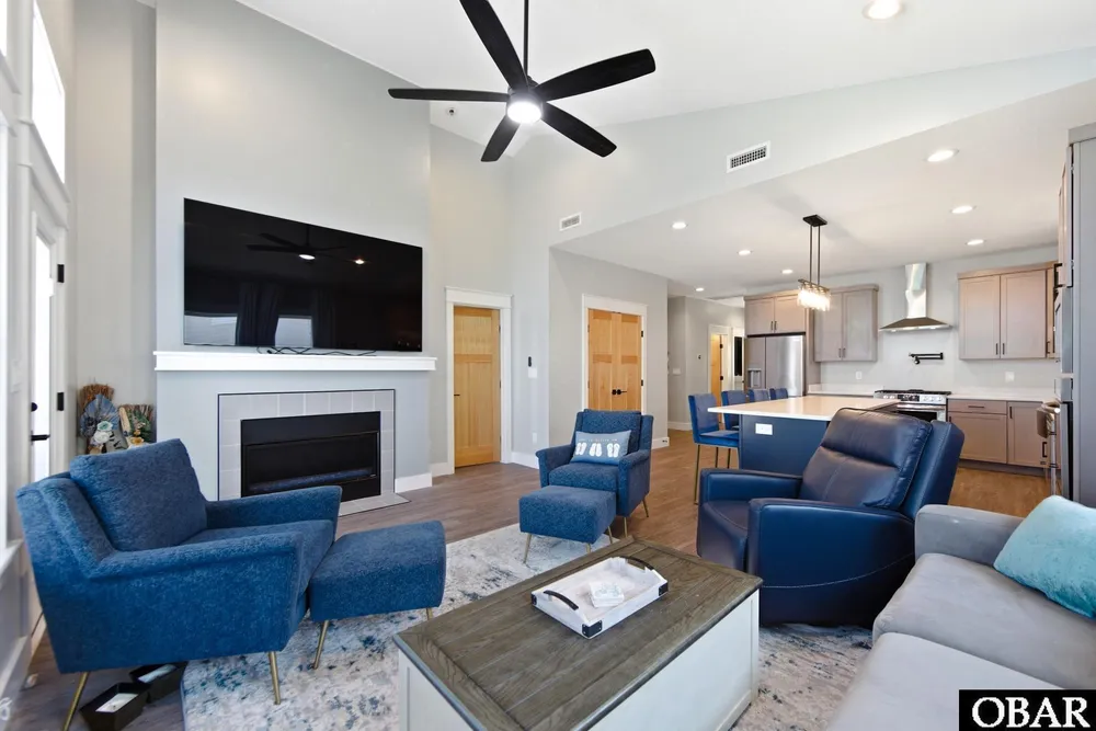 120 Sir Walter Raleigh Dr, Kill Devil Hills, NC 27948-9104