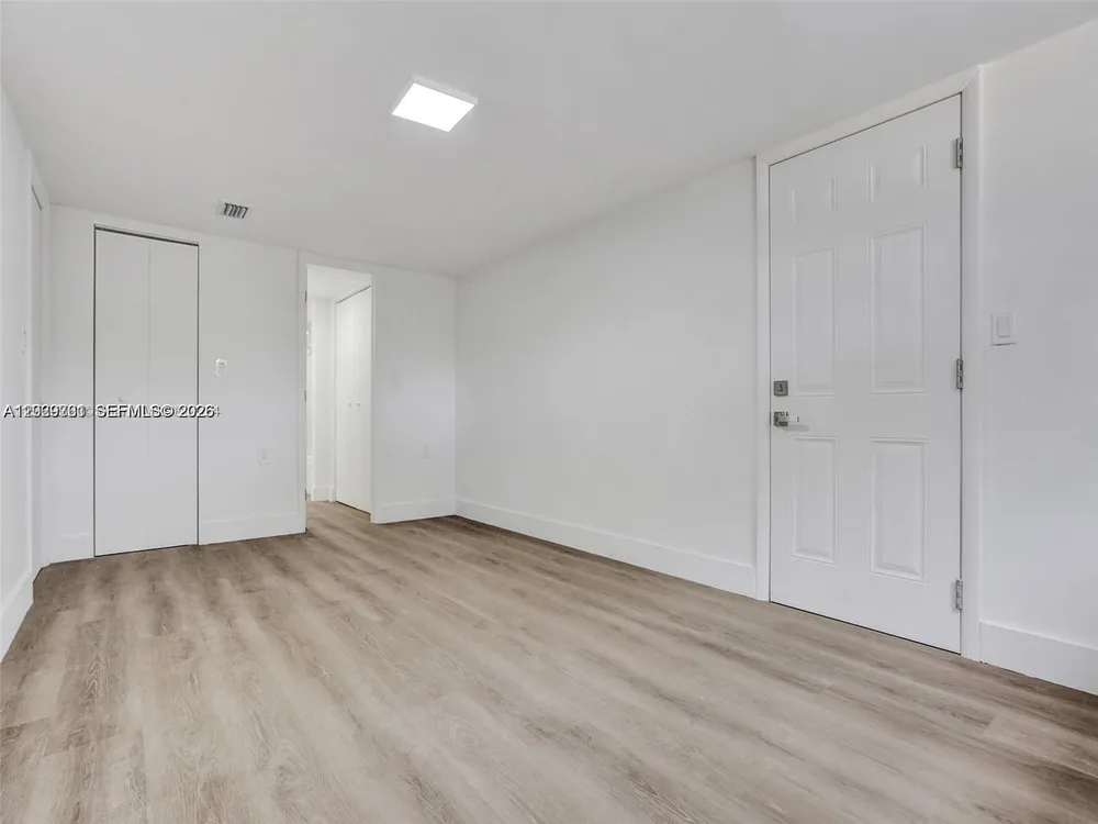 1609 NW 7th Terrace, Fort Lauderdale, FL 33311-5533