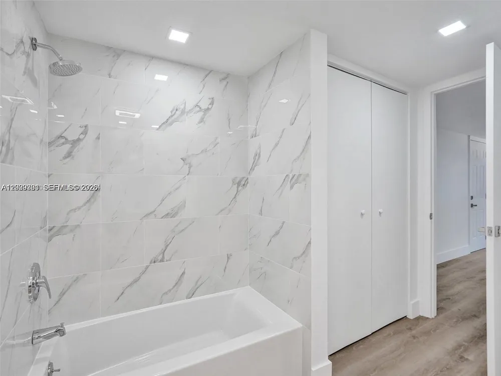 1609 NW 7th Terrace, Fort Lauderdale, FL 33311-5533