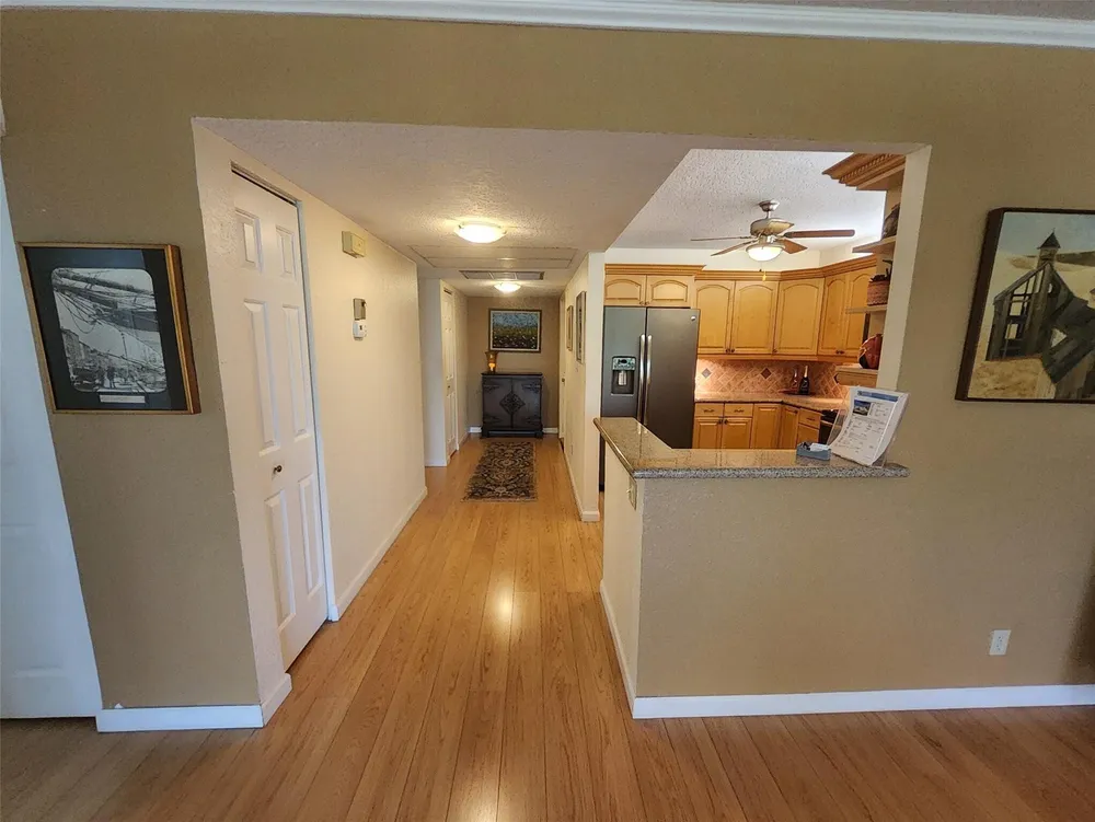3151 S Palm Aire Dr, Pompano Beach, FL 33069