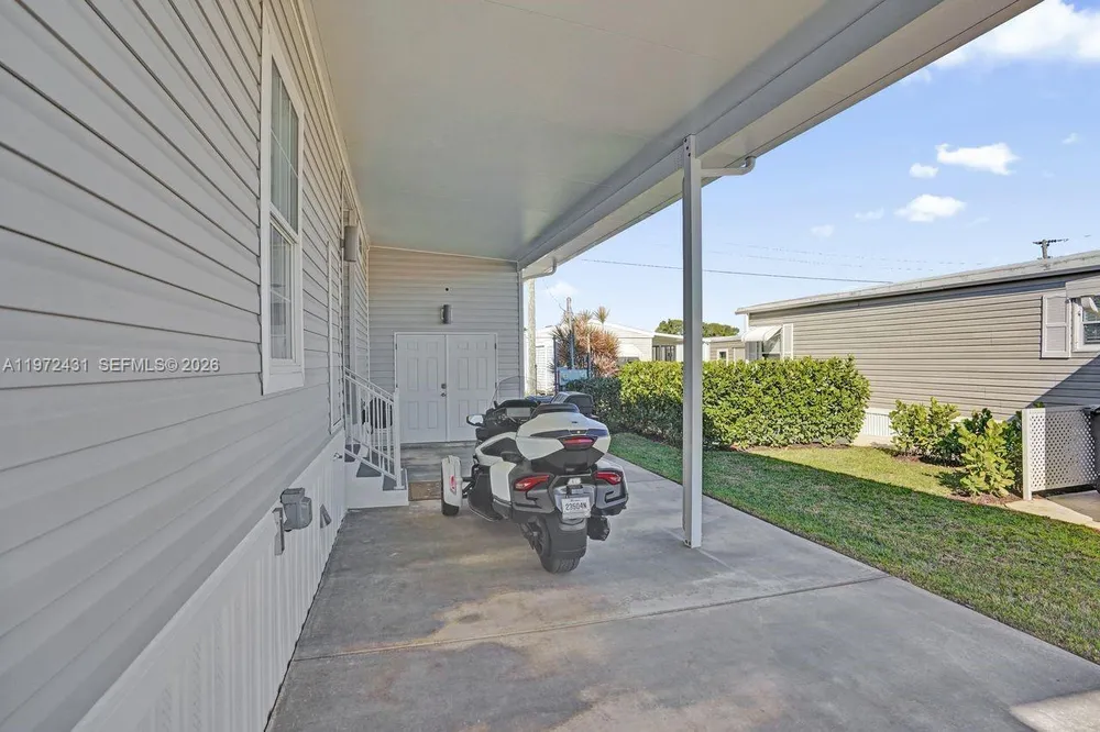4035 Marigold Rd, Boynton Beach, FL 33436