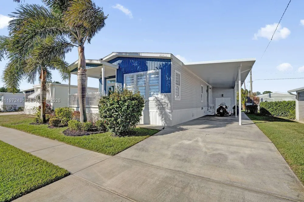 4035 Marigold Rd, Boynton Beach, FL 33436