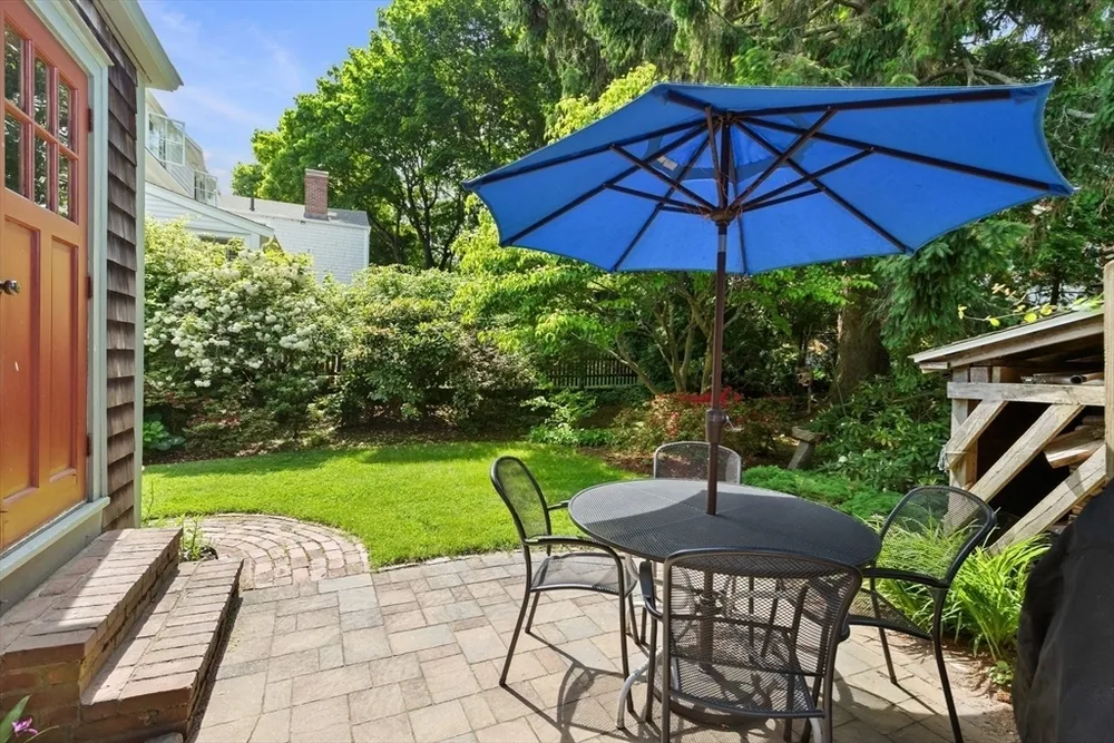 34 Pearl St, Marblehead, MA 01945