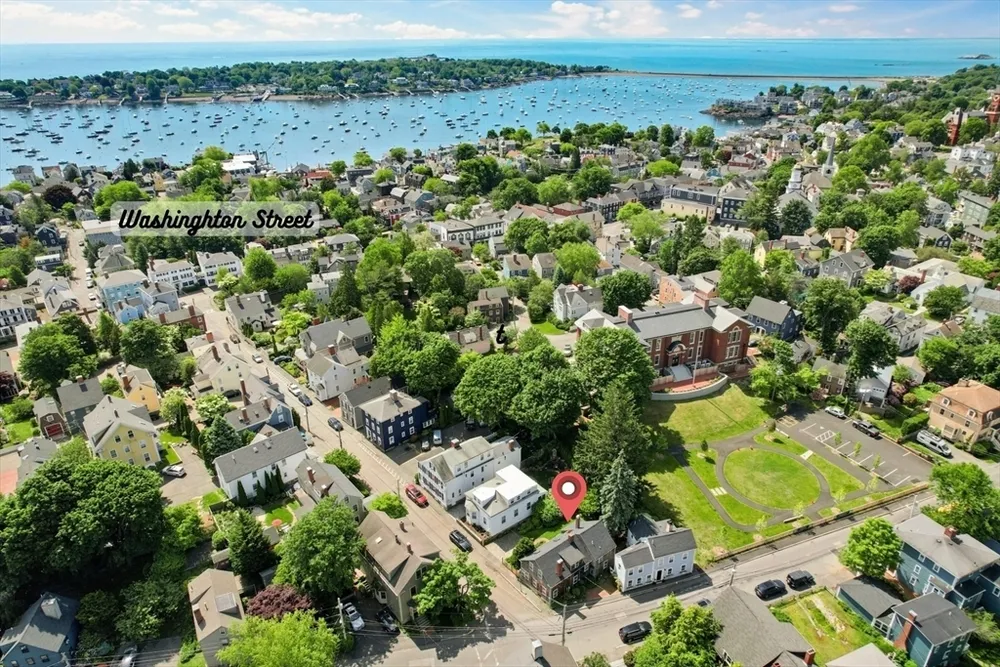 34 Pearl St, Marblehead, MA 01945