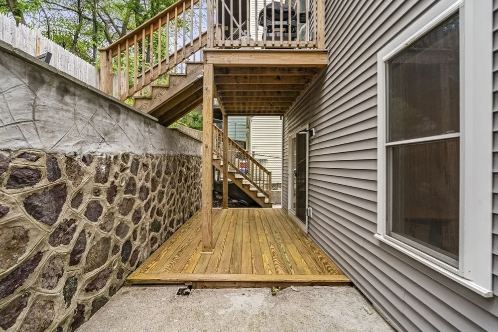 50 Cottage St, Chelsea, MA 02150
