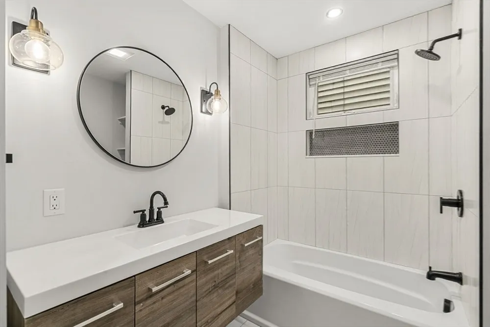 50 Cottage St, Chelsea, MA 02150