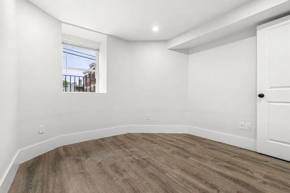 50 Cottage St, Chelsea, MA 02150