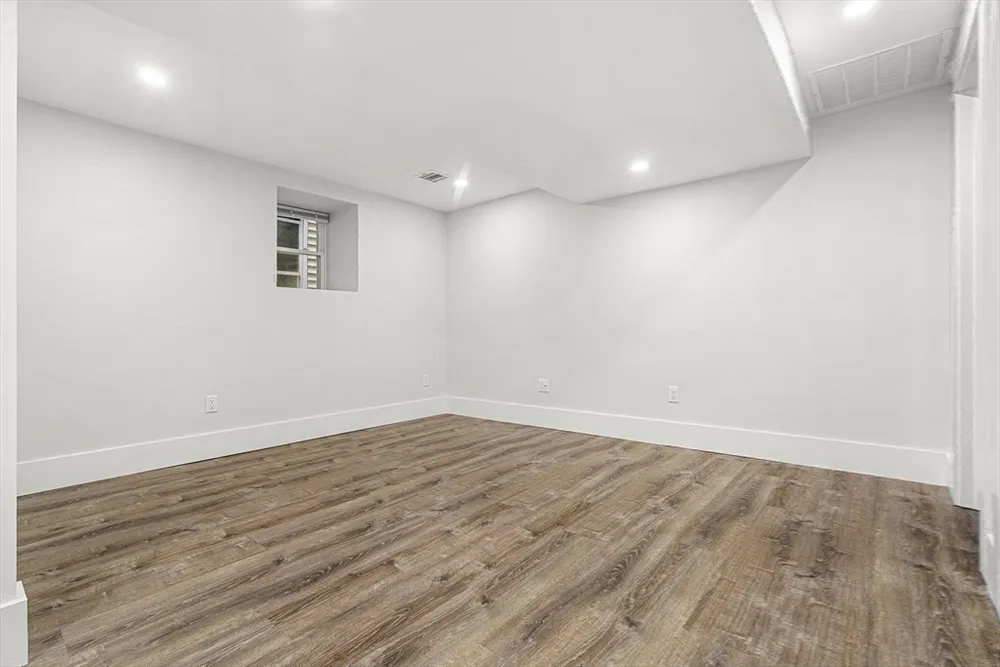 50 Cottage St, Chelsea, MA 02150