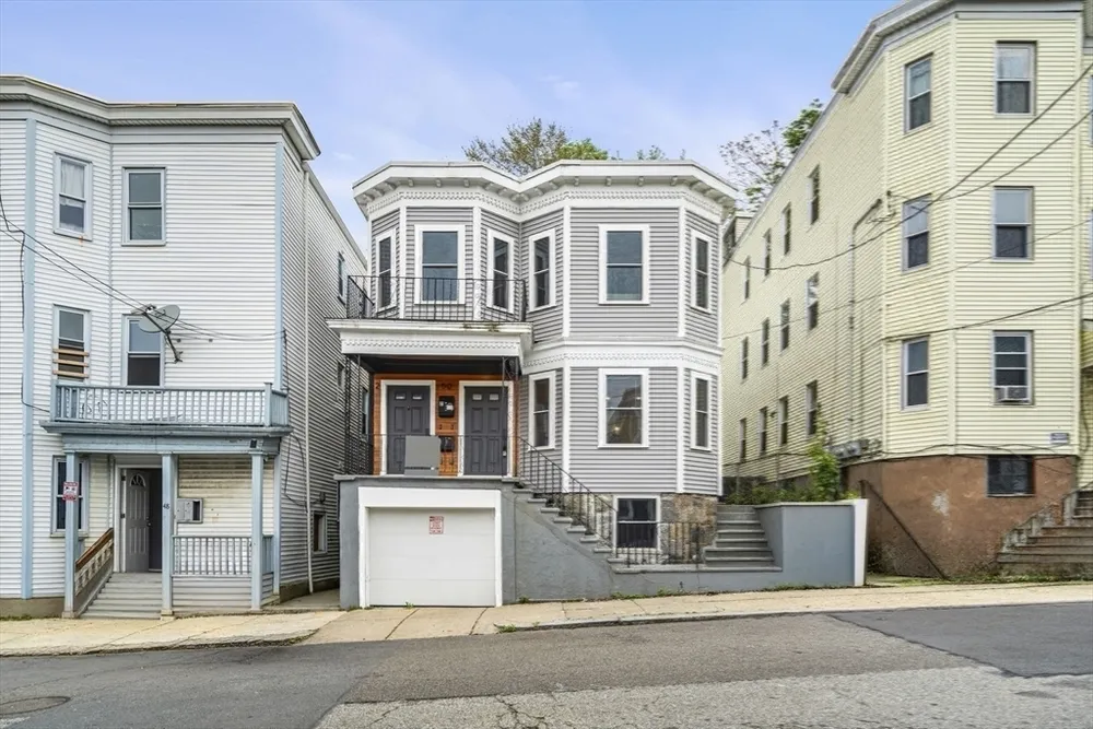 50 Cottage St, Chelsea, MA 02150