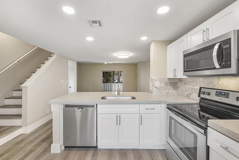 2747 NE 15th St, Pompano Beach, FL 33062
