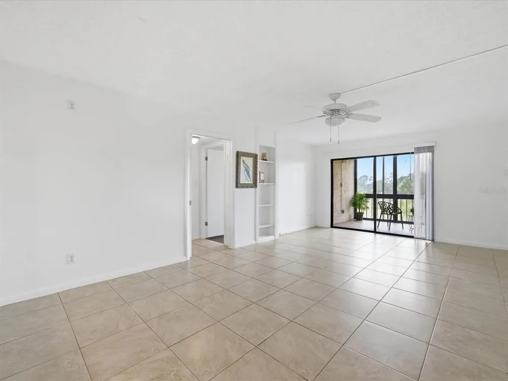 13626 Greenfield Dr, Tampa, FL 33618