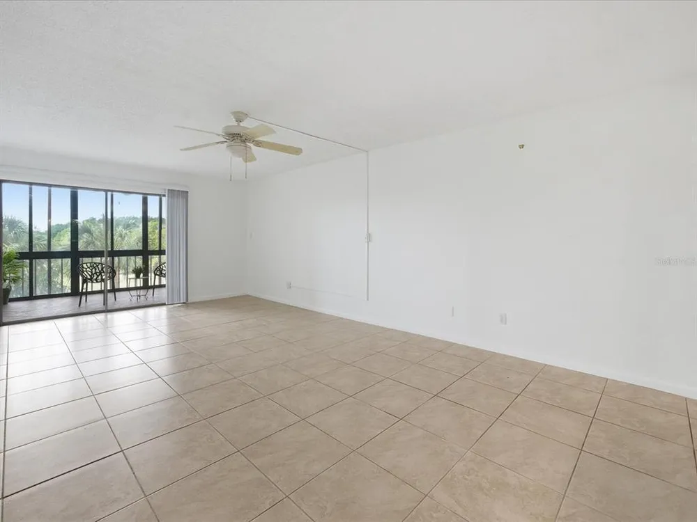 13626 Greenfield Dr, Tampa, FL 33618