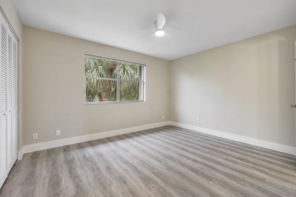 2747 NE 15th St, Pompano Beach, FL 33062