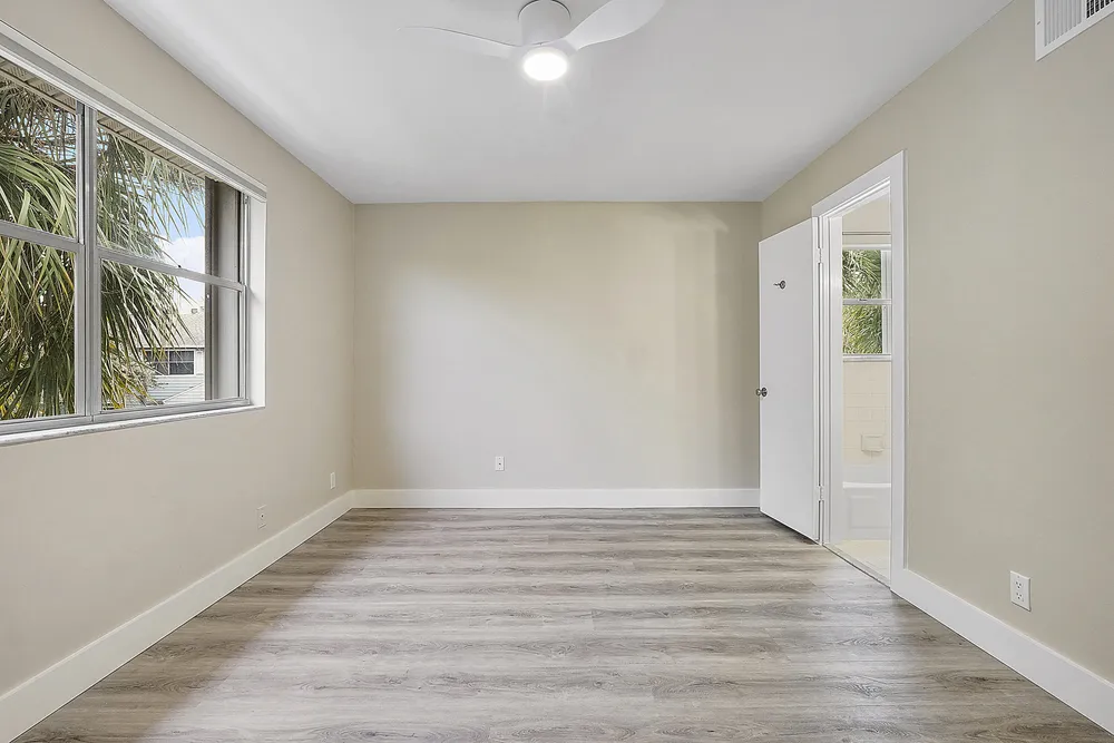 2747 NE 15th St, Pompano Beach, FL 33062
