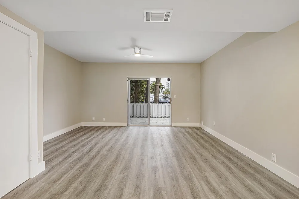 2747 NE 15th St, Pompano Beach, FL 33062
