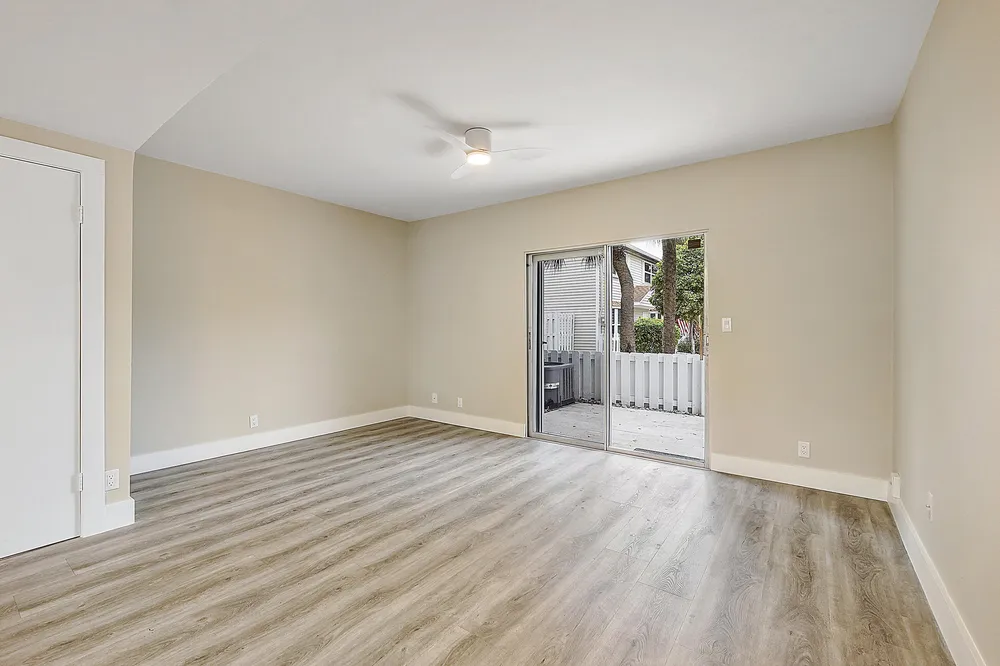 2747 NE 15th St, Pompano Beach, FL 33062