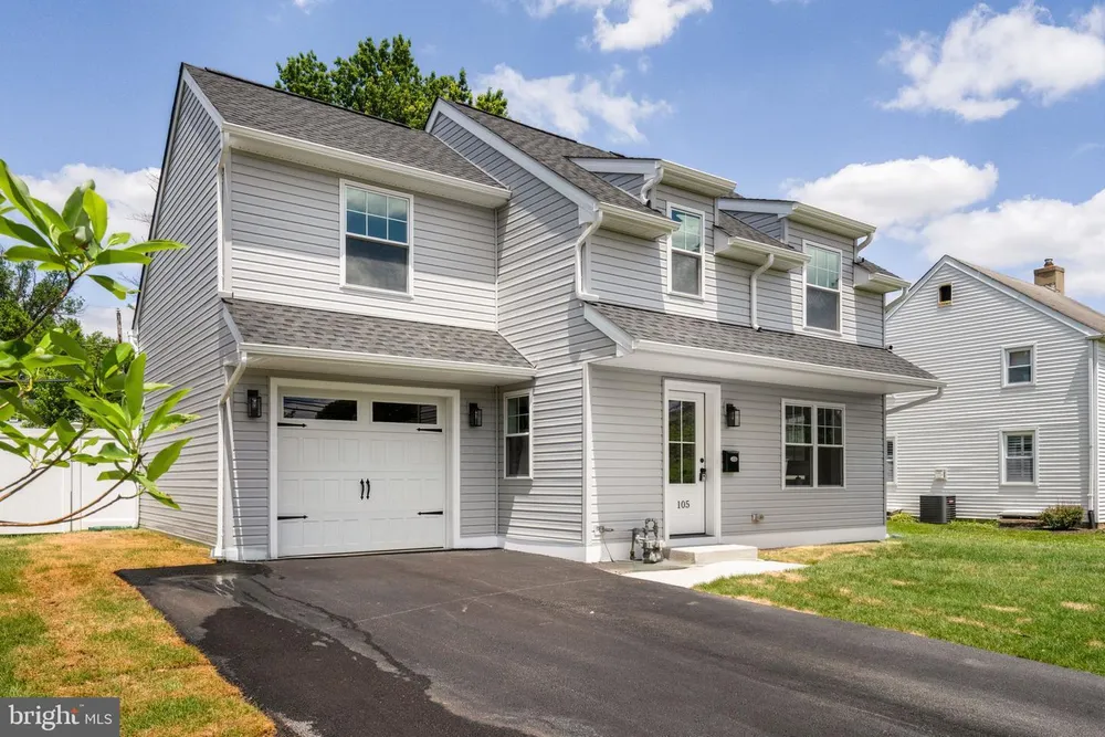 105 Paper Mill Rd, Oreland, PA 19075