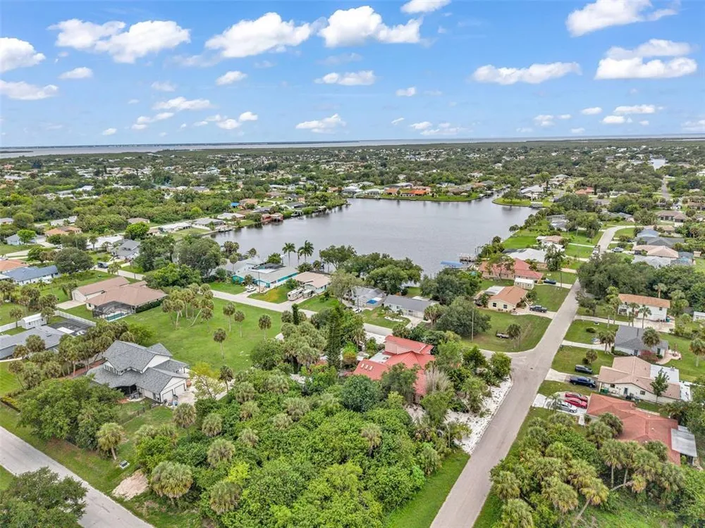4056 Gingold St, Port Charlotte, FL 33948