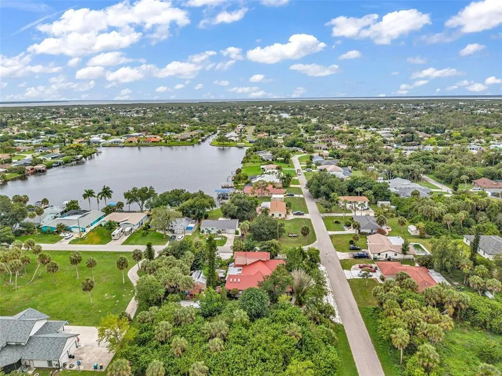4056 Gingold St, Port Charlotte, FL 33948