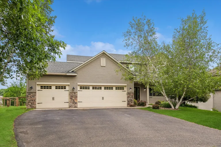 19925 English Ct, Farmington, MN 55024
