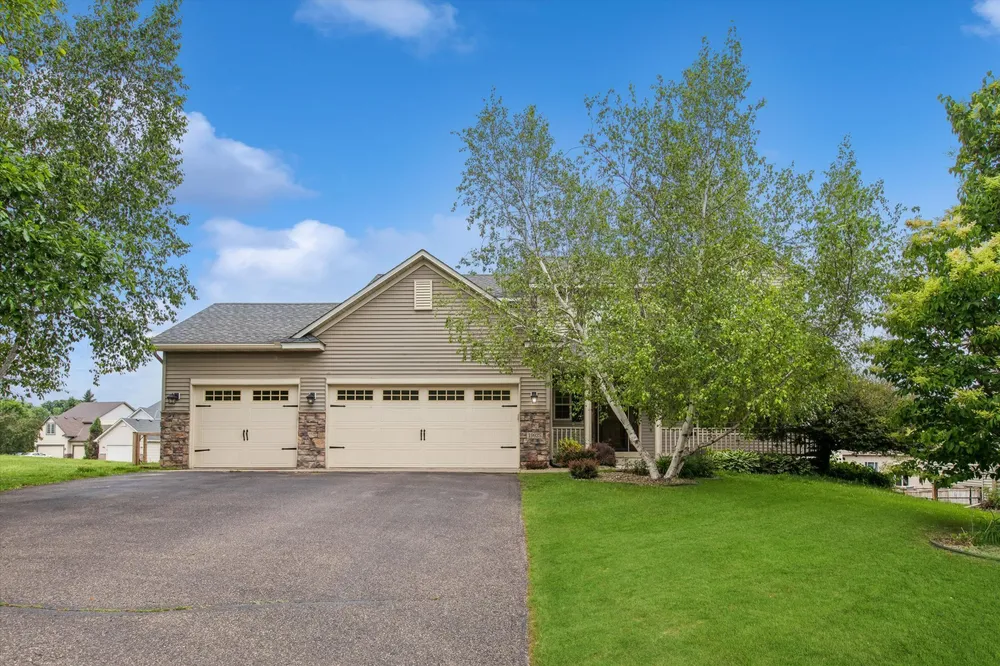 19925 English Ct, Farmington, MN 55024