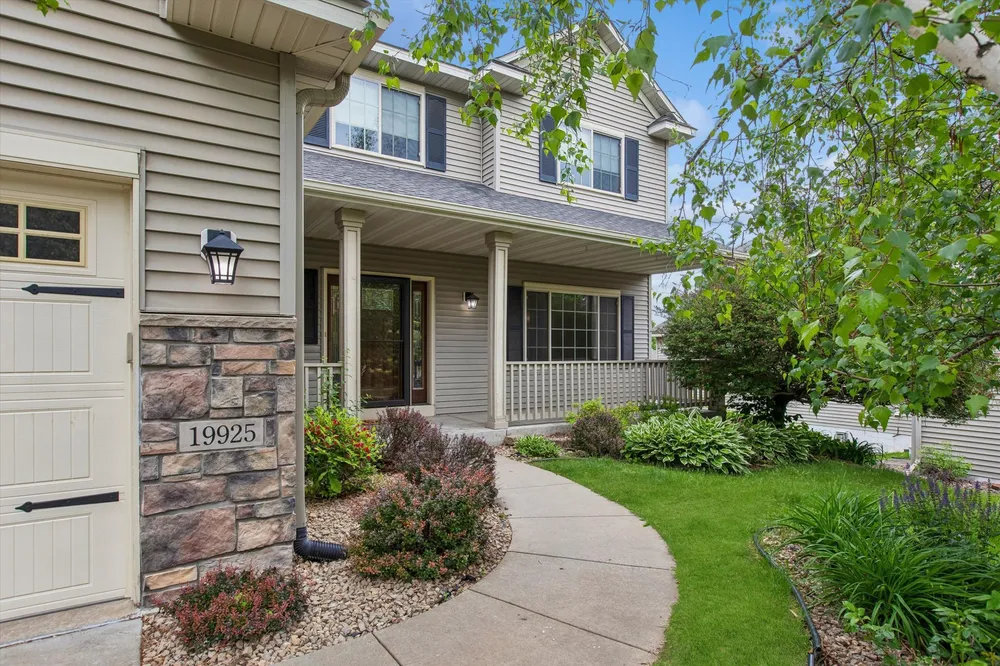 19925 English Ct, Farmington, MN 55024
