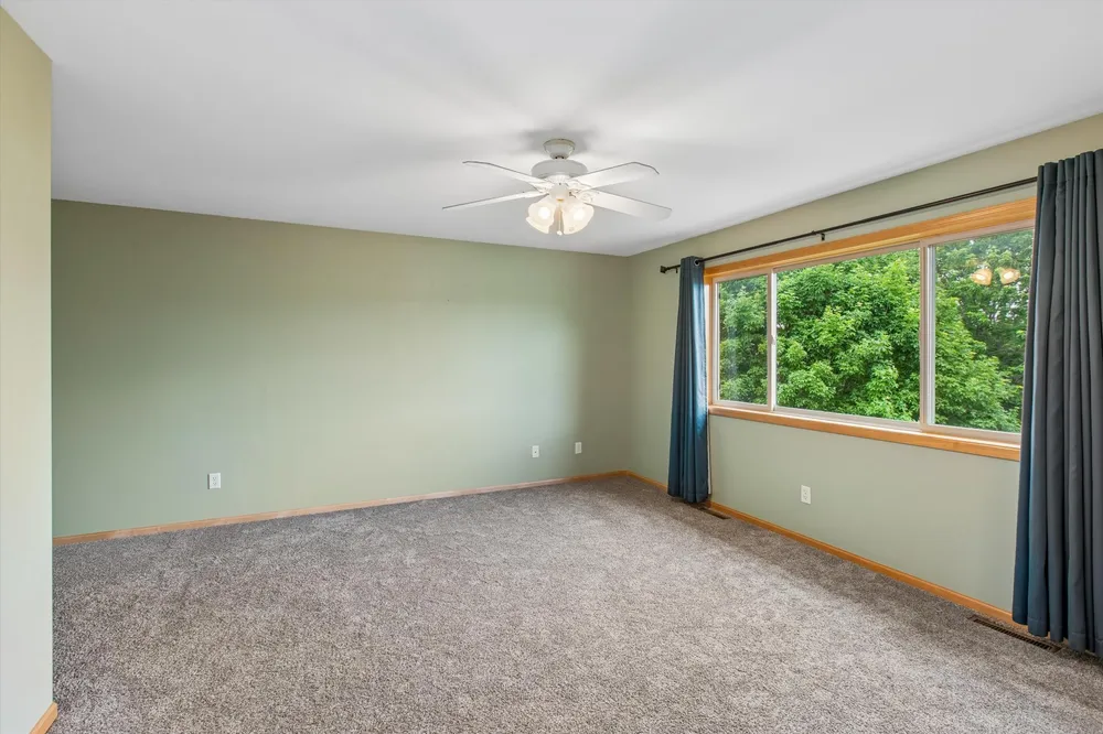 19925 English Ct, Farmington, MN 55024