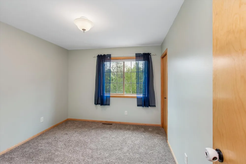 19925 English Ct, Farmington, MN 55024