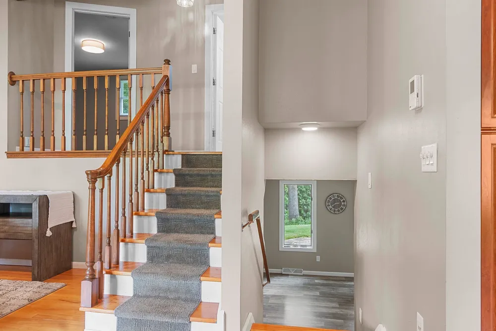 389 Sunlite Dr, Oneida, WI 54155-9218