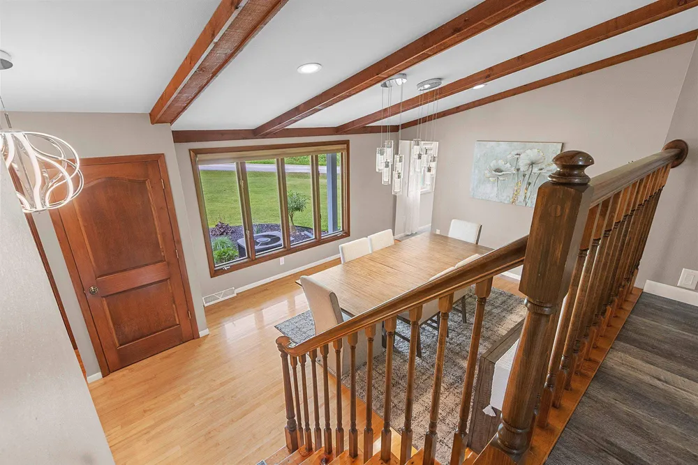 389 Sunlite Dr, Oneida, WI 54155-9218