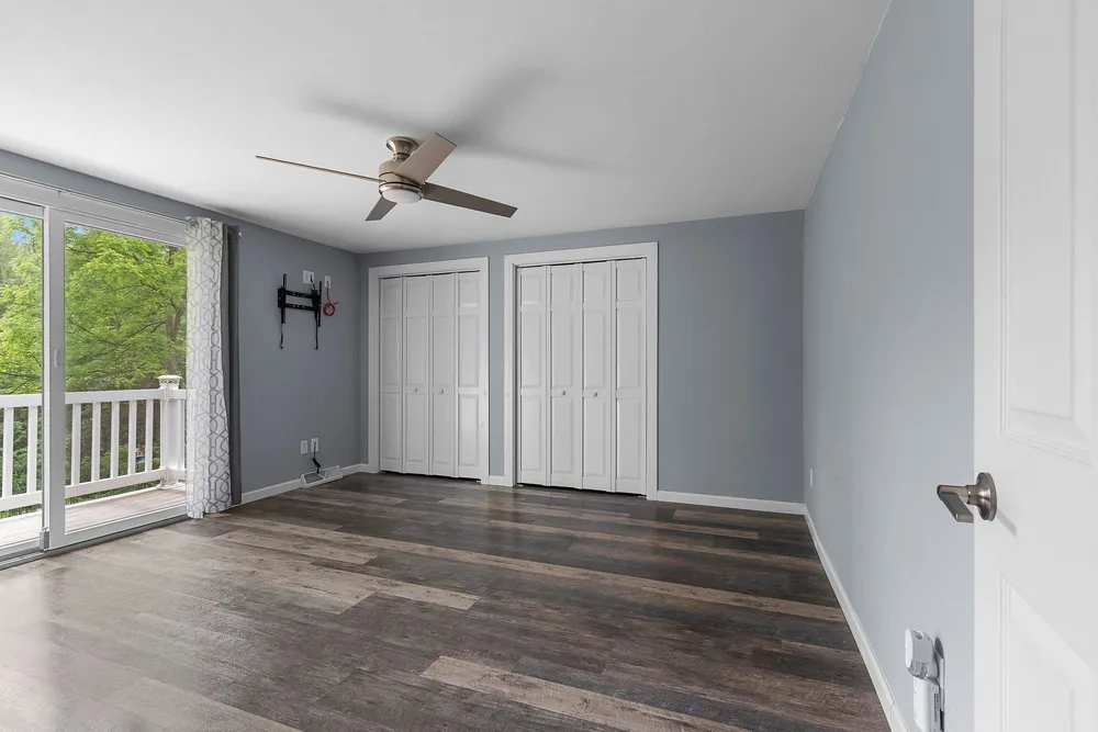 389 Sunlite Dr, Oneida, WI 54155-9218