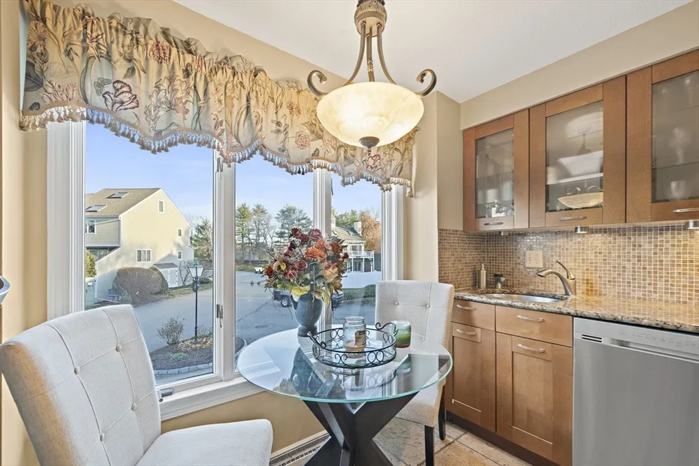86 Abington Rd, Danvers, MA 01923