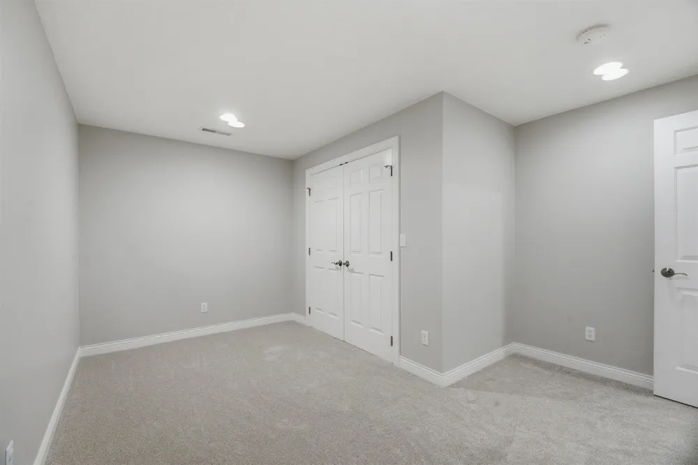 4717 N Tanglewood Dr, Appleton, WI 54913