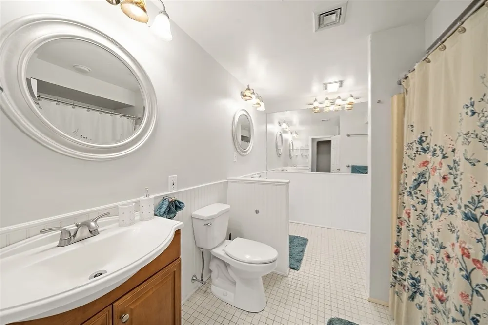 86 Abington Rd, Danvers, MA 01923